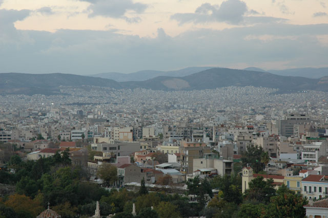 Athens_seems_to_go_on_forever_001.jpg