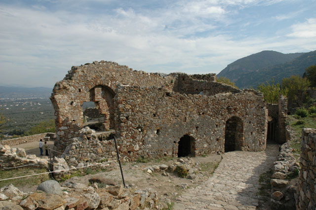 Ancient_ruins_at_Mystras.jpg