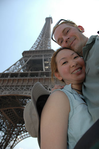 Self_portrait_at_the_Eiffel_Tower.jpg