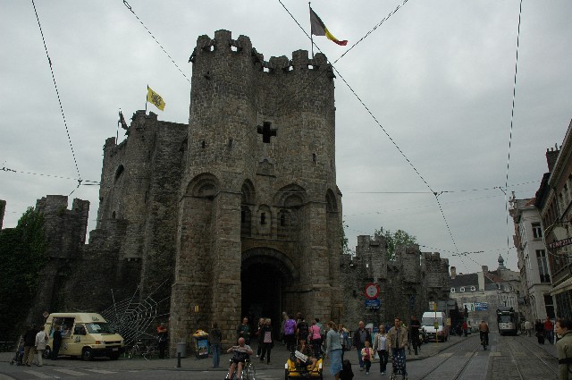 castle_in_Ghent.jpg