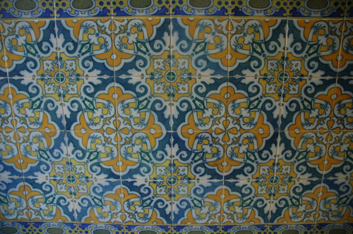 Some_Gaudi_mosaics.jpg