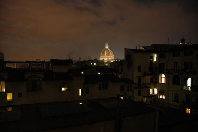 Duomo_night_view_2.jpg