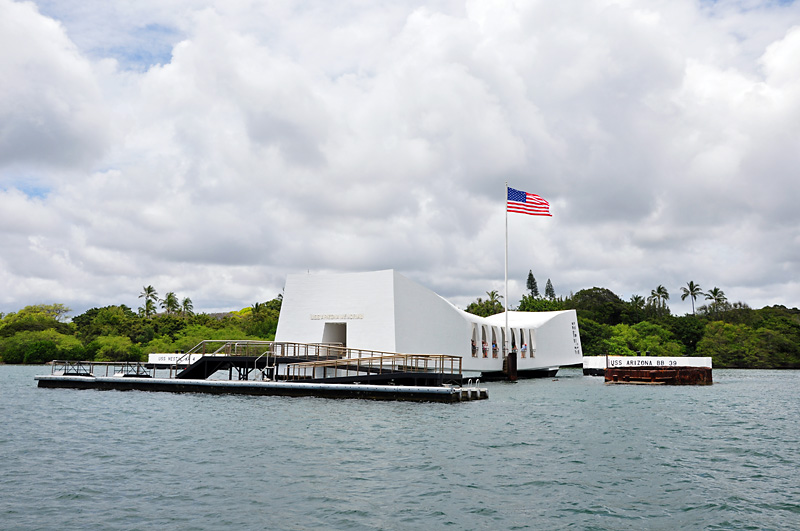 The USS Arizona memorial.jpg