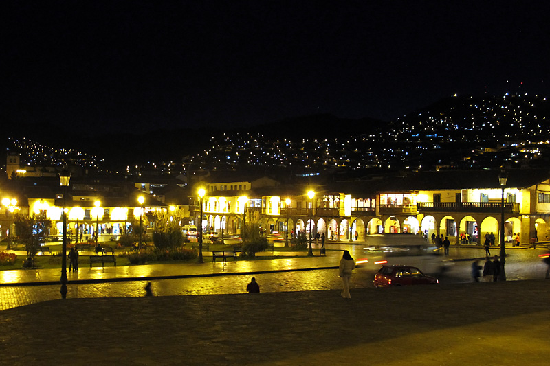 Plaza De Armas at night.jpg
