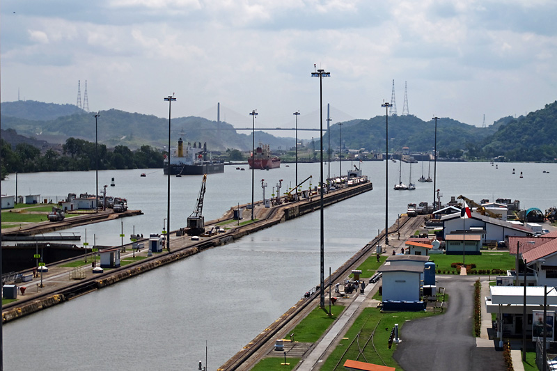Panama Canal looking east.jpg