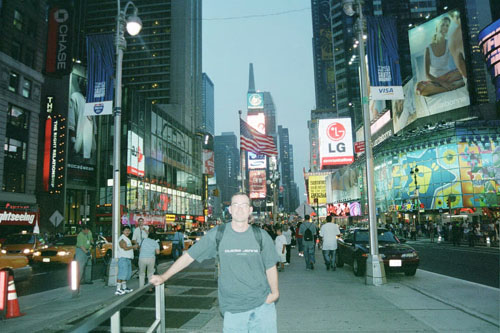 Times_Square2_at_night.jpg