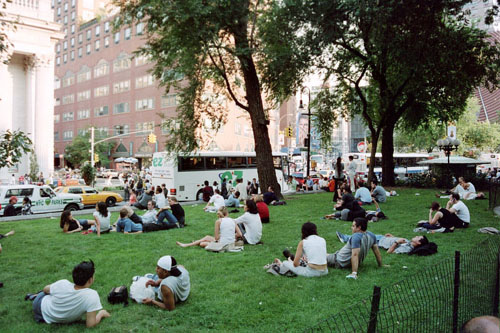 Union_Sqaure_Park_after_the_outage.jpg
