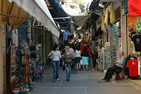 Shopping_around_Monastiraki.jpg