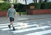 I_take_a_walk_in_the_footsteps_of_greatness_on_Abbey_Road.jpg
