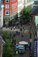 View_of_the_street_from_above.jpg