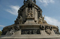 The_Christopher_Columbus_monument.jpg