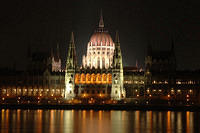 Parliment_by_night_2.jpg