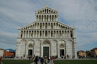Other_side_of_the_Duomo.jpg