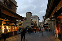 More_shopping_on_Ponte_Vecchio.jpg