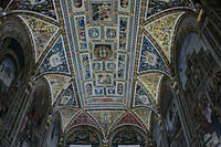 Decorative_ceiling_inside_the_Duomo.jpg