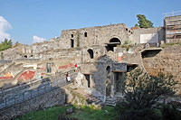 The_entrance_to_the_Pompeii_ruins.jpg