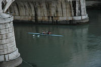 Some_Kayakers_under_the_bridge.jpg
