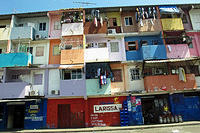 A rough neighborhood on the way to Casco Viejo, a taxi is necessary.jpg