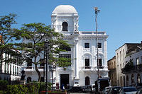 Building on one of the Casco Viejo plazas.jpg