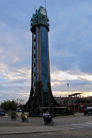 The Puerto Maldonado Obelisco or tower-2.jpg