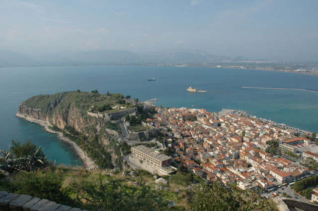 Nafplio_and_the_fortress.jpg