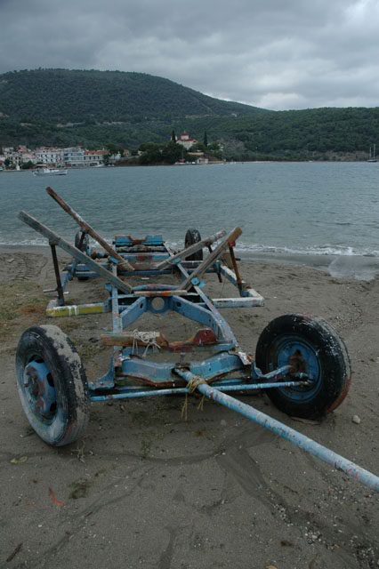 Greek_boat_trailer.jpg