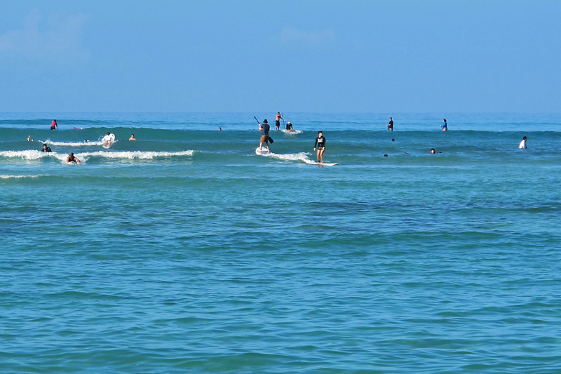 I even made it out to the waves, that is me passing that Asian Surfer chick.jpg