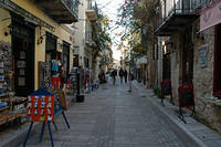 The_streets_of_old_town_in_Nafplio.jpg