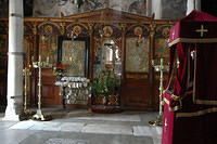 Inside_the_Byzantine_church.jpg