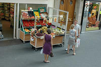 Fruit_stand_in_the_street.jpg