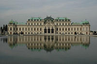 Reflection_of_the_Belvedere.jpg