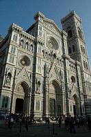 Front_of_the_Duomo.jpg